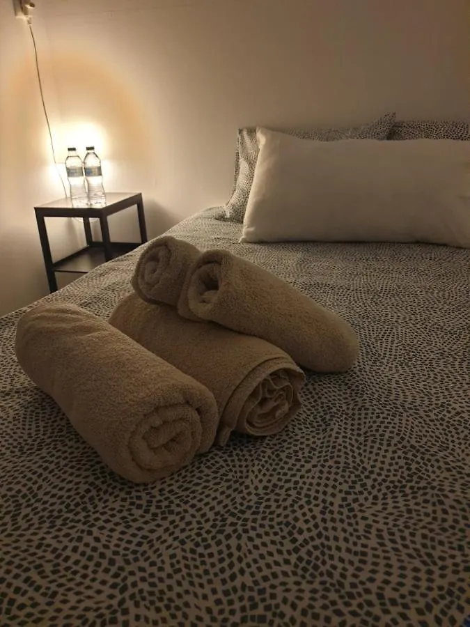 Tenerife Dreams Coffee&Bed Santa Cruz de Tenerife 0*,  Spagna